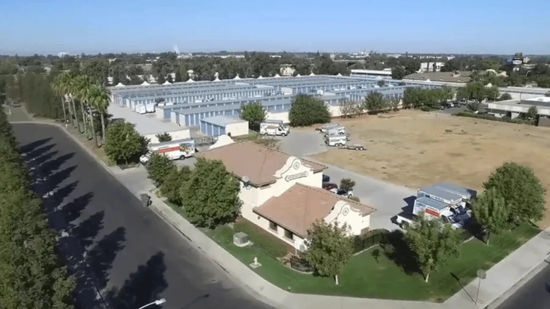 Pioneer Self Storage hero image